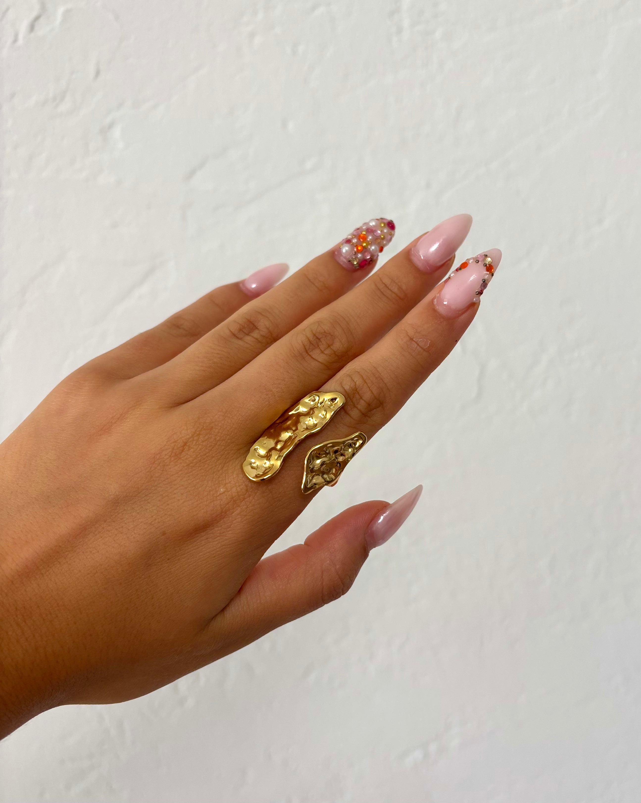 Bague Antia