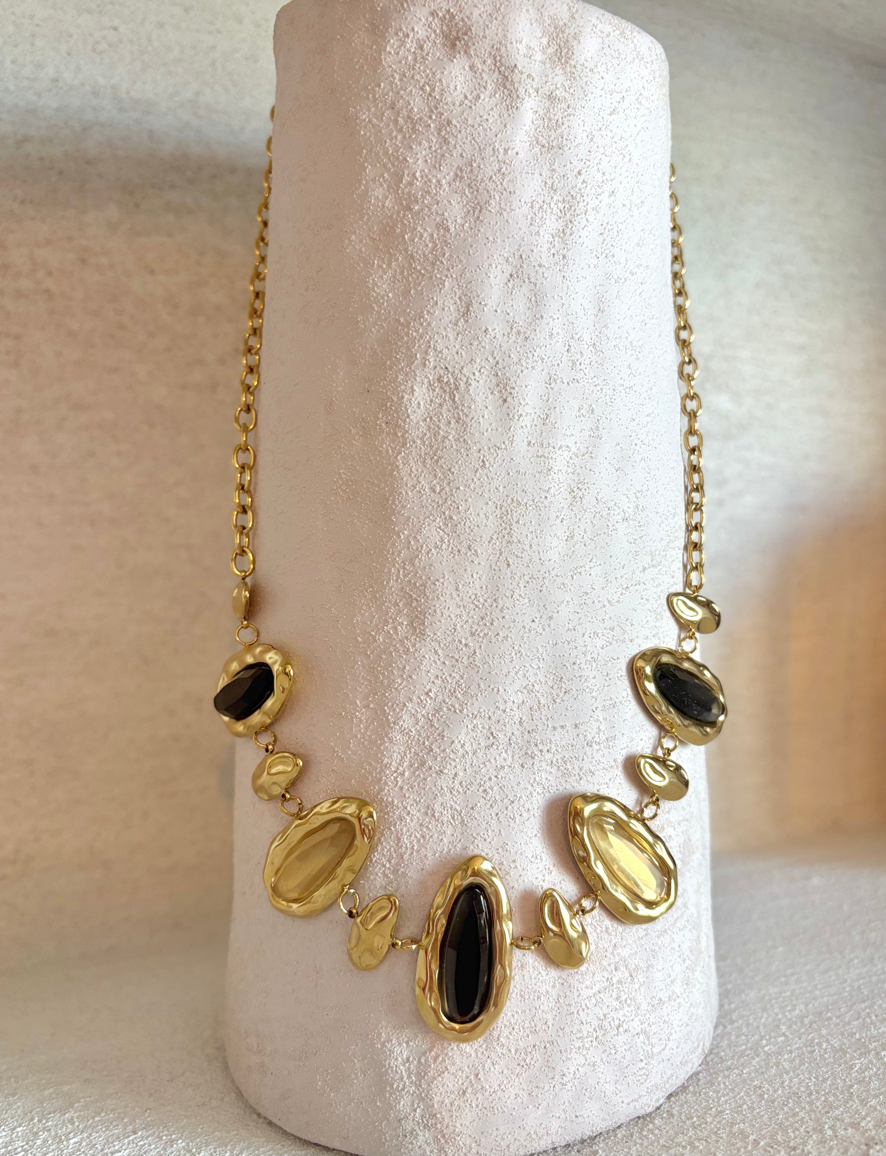 Collier Ravelli
